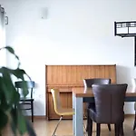 Deluxe Flat